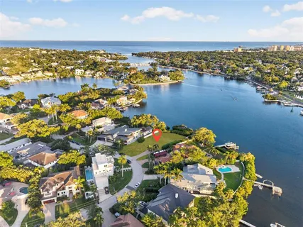 $2,300,000 | 1026 Monterey Boulevard Northeast, St. Petersburg, FL 33704
