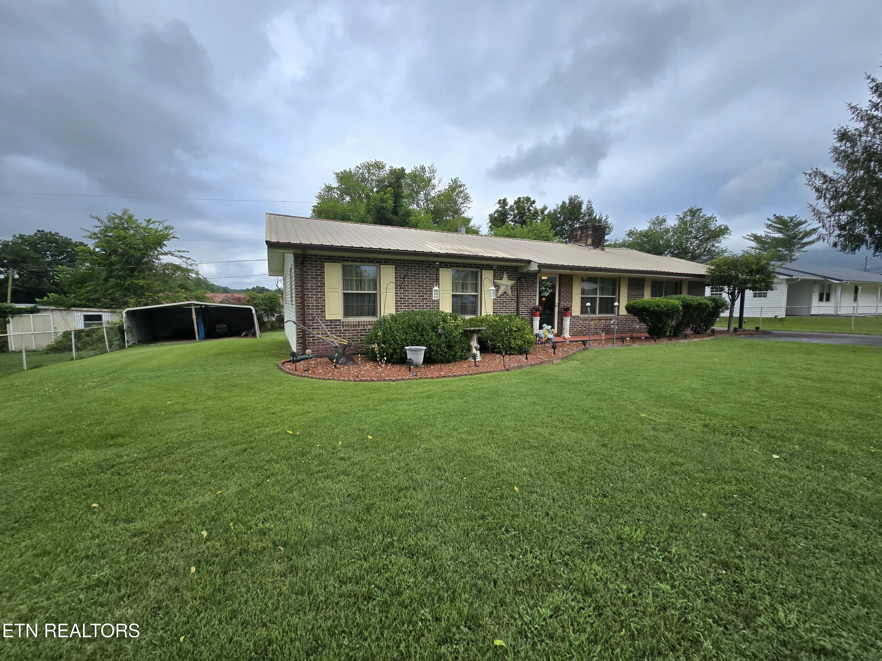 340 Machine Branch Road Ewing, VA 24248 - Photo 2 of 20 20250711_104407