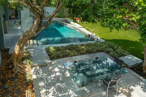 $9,000,000 | 1496 North Lake Way, Palm Beach, FL 33480