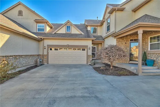 $439,000 | 9886 Nieman Place, Overland Park, KS 66214