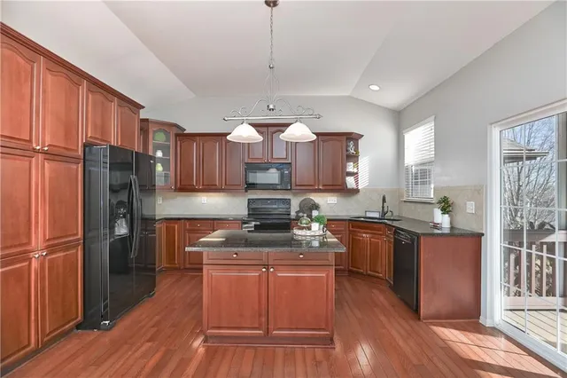 $439,000 | 9886 Nieman Place, Overland Park, KS 66214