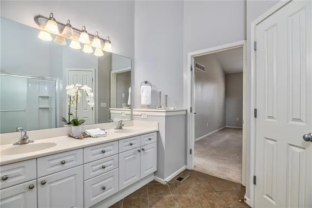 $439,000 | 9886 Nieman Place, Overland Park, KS 66214