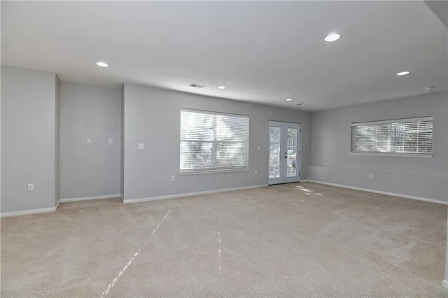 $439,000 | 9886 Nieman Place, Overland Park, KS 66214