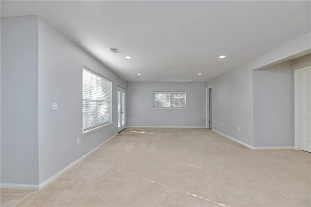 $439,000 | 9886 Nieman Place, Overland Park, KS 66214