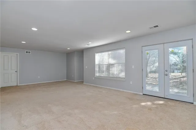 $439,000 | 9886 Nieman Place, Overland Park, KS 66214