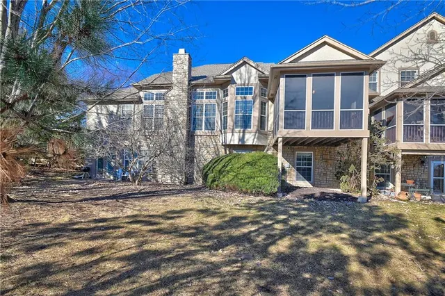 $439,000 | 9886 Nieman Place, Overland Park, KS 66214