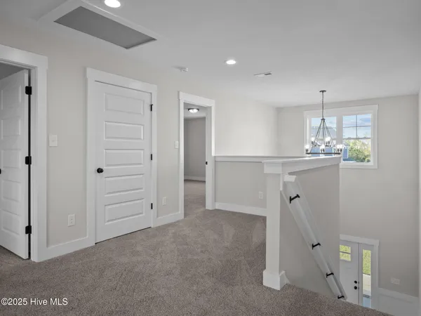 $609,900 | 301 East Ivybridge Drive, Hubert, NC 28539