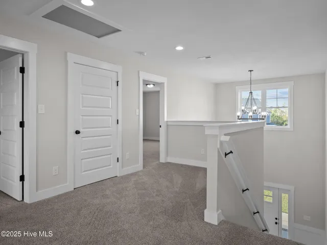 $619,900 | 301 East Ivybridge Drive, Hubert, NC 28539