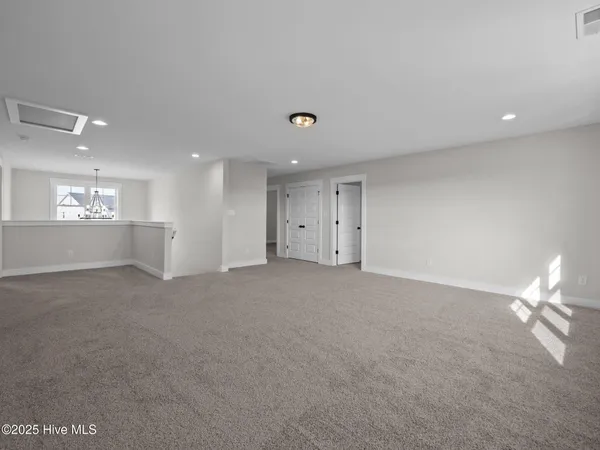 $609,900 | 301 East Ivybridge Drive, Hubert, NC 28539