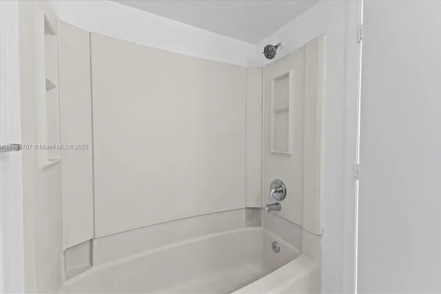 $1,850 | 6900 Southwest 39th Street, Unit 208J, Davie, FL 33314