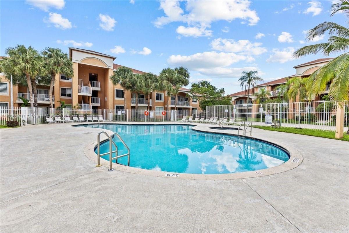 6900 Southwest 39th Street, Unit 208J Davie, FL 33314 - Photo 26 of 28