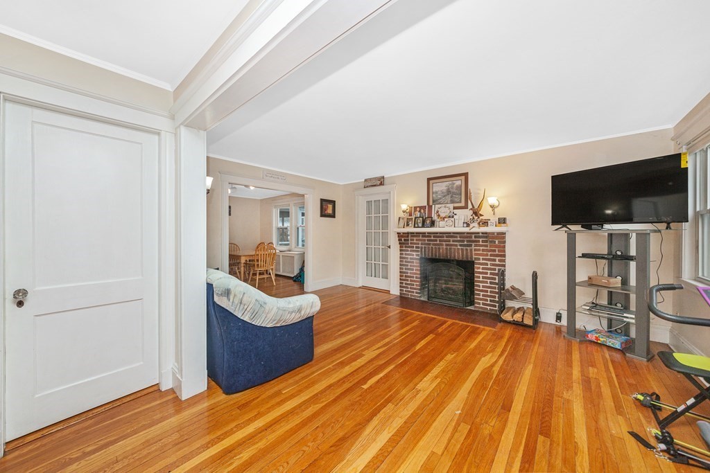 96-98 Withington Road Newton, MA 02460 - Photo 9 of 29 Gallery Image 9