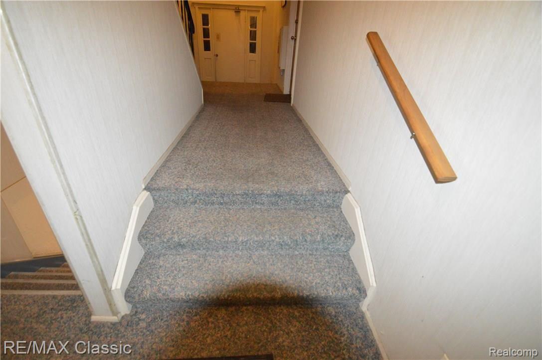 29242 Hoover Road Warren, MI 48093 - Photo 5 of 36 5.JPG