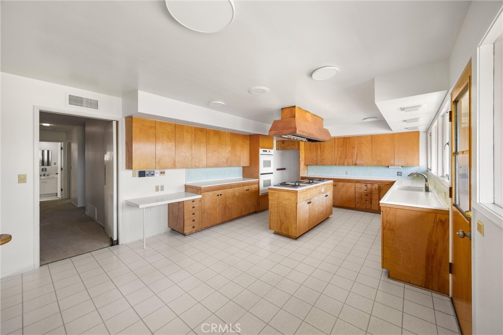 8780 Hillcrest Road Buena Park, CA 90621 - Photo 35 of 62