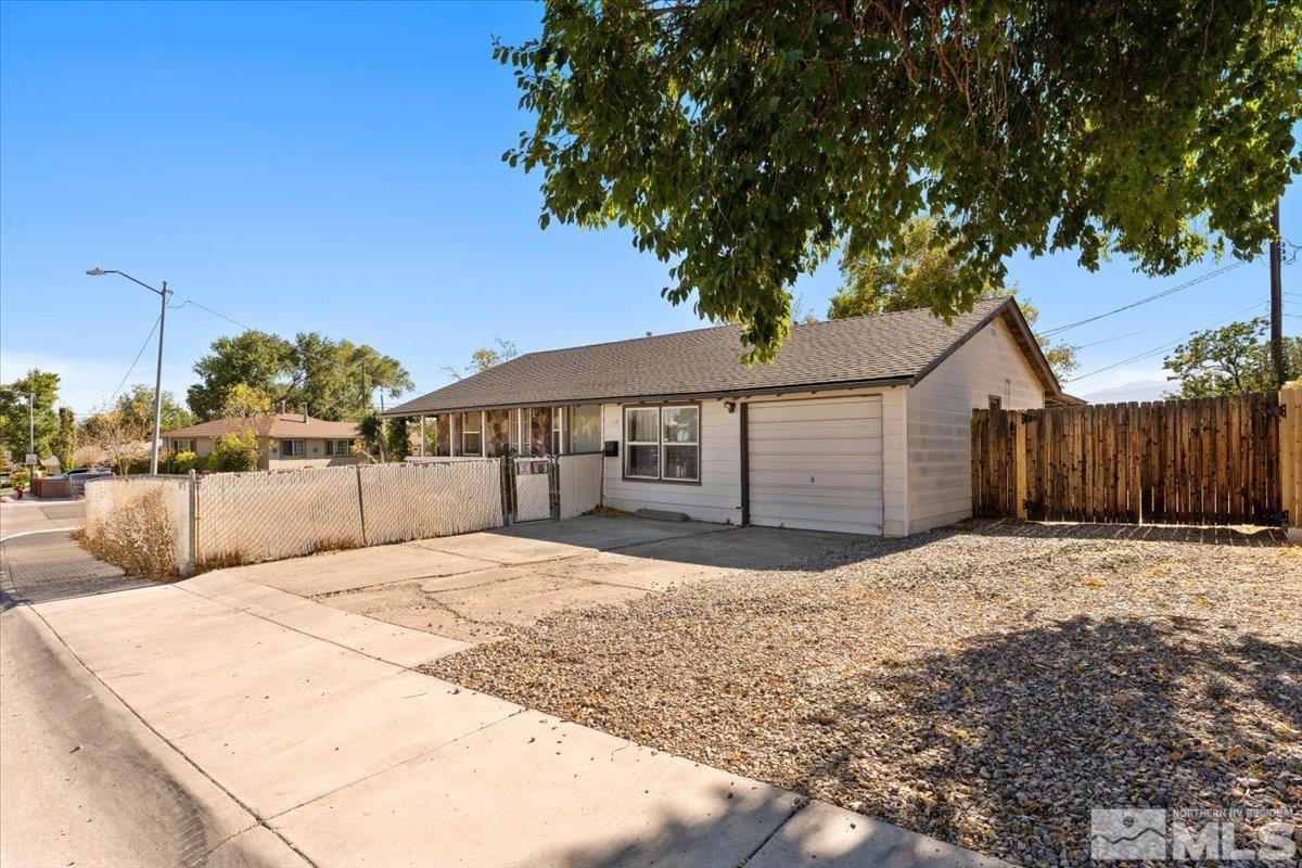 570 Hood Avenue Reno, NV 89512 - Photo 3 of 24 Photo 3