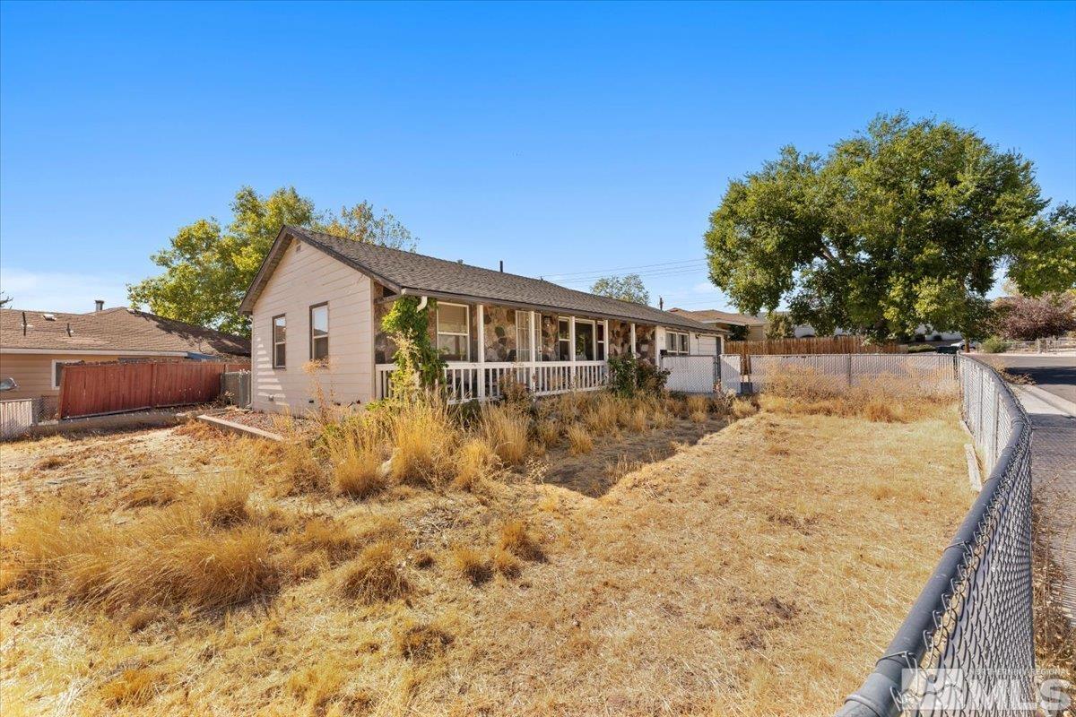 570 Hood Avenue Reno, NV 89512 - Photo 4 of 24 Photo 4