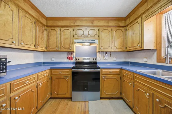 $330,000 | 934 Falcon Circle, Greenville, NC 27834