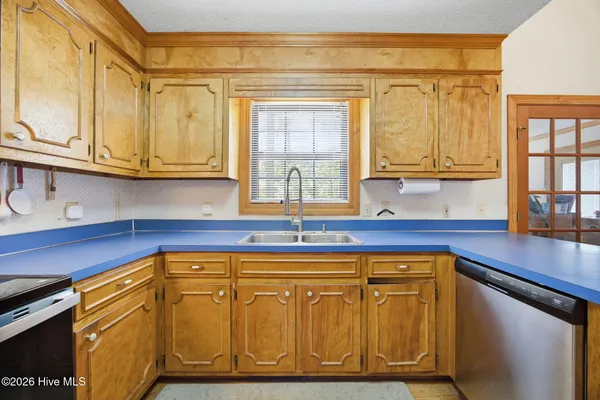 $330,000 | 934 Falcon Circle, Greenville, NC 27834