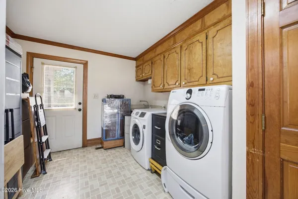 $330,000 | 934 Falcon Circle, Greenville, NC 27834