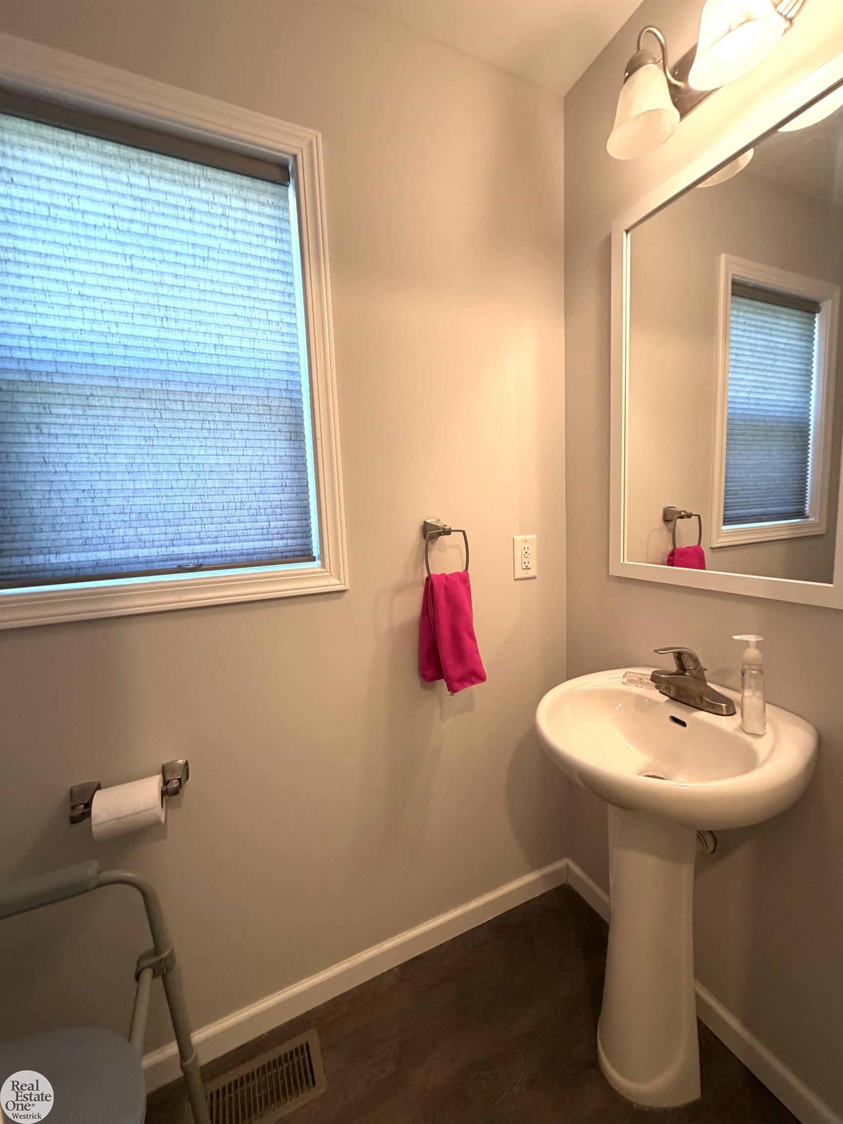 8164 North River Road Marine City, MI 48039 - Photo 5 of 23 Half Bath 1st floor