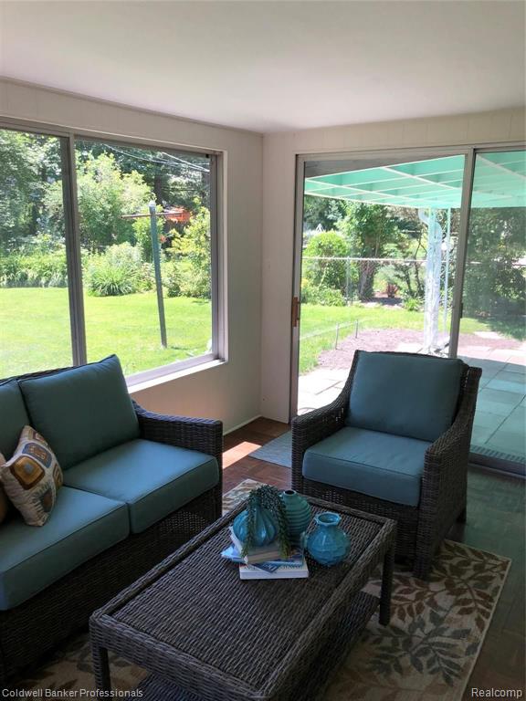 1141 South Renaud Road Grosse Pointe Woods, MI 48236 - Photo 34 of 52