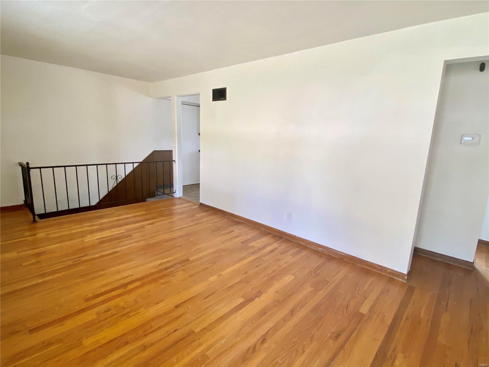 3310 Ringer Road St. Louis, MO 63125 - Photo 5 of 24 Gallery Image 5