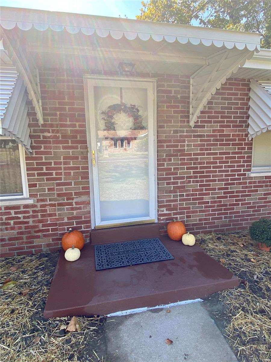3310 Ringer Road St. Louis, MO 63125 - Photo 6 of 24 Gallery Image 6