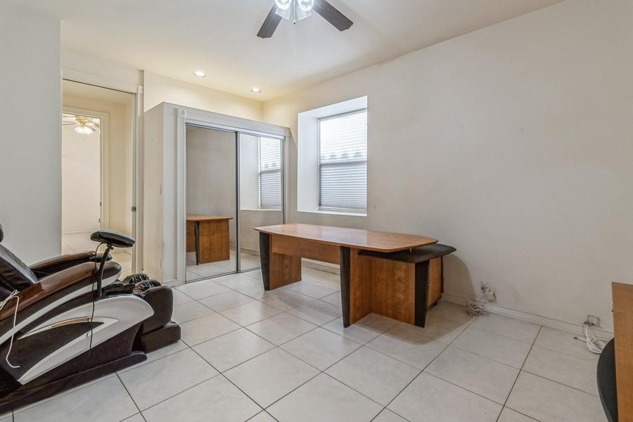 860 Southwest 22nd Street Boca Raton, FL 33486 - Photo 22 of 31 Guest 4