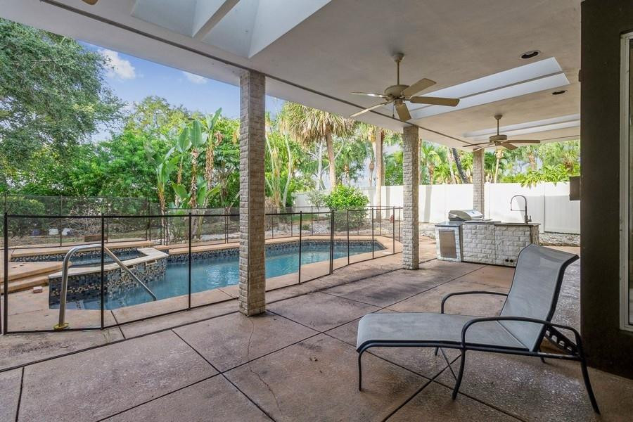 860 Southwest 22nd Street Boca Raton, FL 33486 - Photo 9 of 31 Photo 9