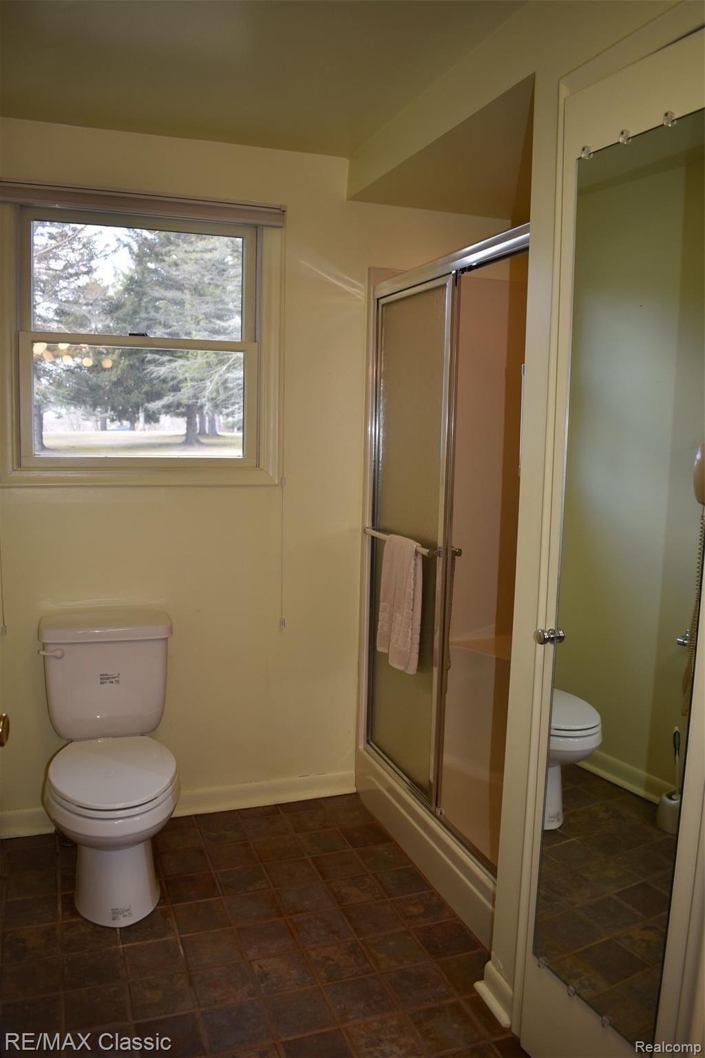 3980 Benstein Road Commerce Township, MI 48382 - Photo 32 of 68 First floor bathroom