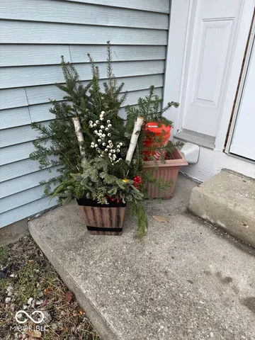 $127,900 | 10186 Dedham Drive, Indianapolis, IN 46229