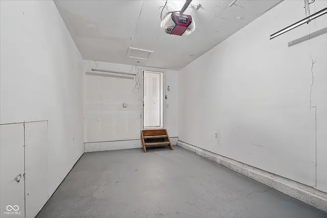 $127,900 | 10186 Dedham Drive, Indianapolis, IN 46229