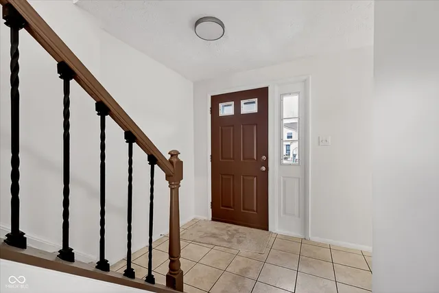 $127,900 | 10186 Dedham Drive, Indianapolis, IN 46229