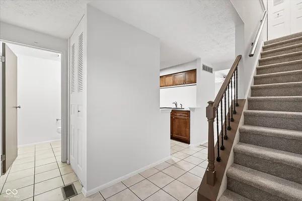 $127,900 | 10186 Dedham Drive, Indianapolis, IN 46229