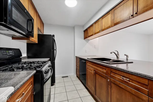 $127,900 | 10186 Dedham Drive, Indianapolis, IN 46229