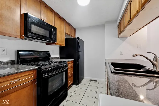 $127,900 | 10186 Dedham Drive, Indianapolis, IN 46229