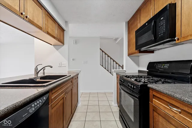 $127,900 | 10186 Dedham Drive, Indianapolis, IN 46229