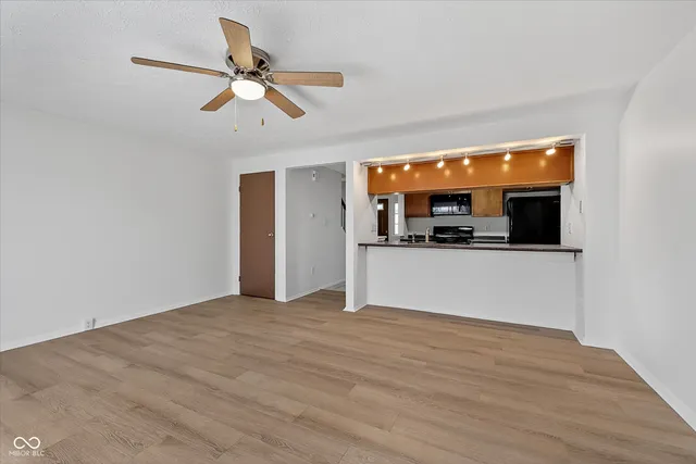 $127,900 | 10186 Dedham Drive, Indianapolis, IN 46229