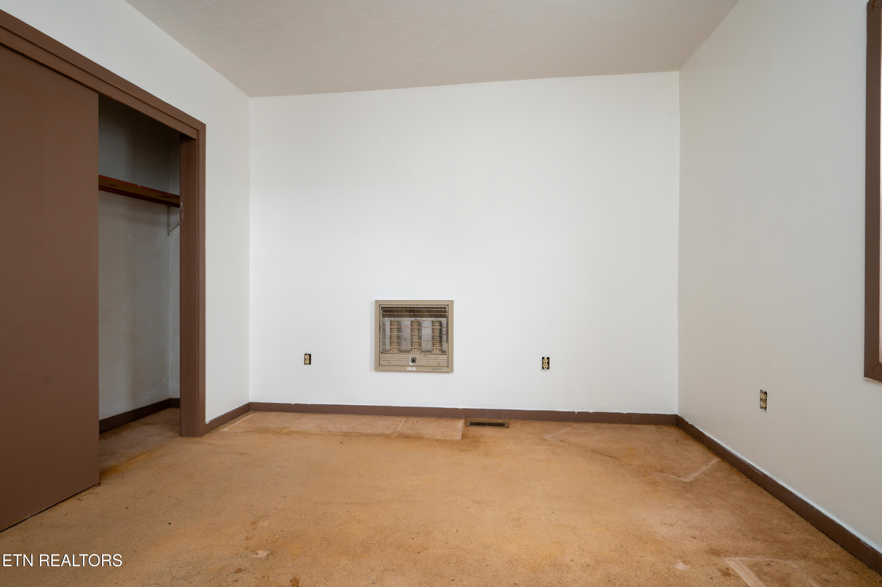 2424 Idle Hour Road Kingsport, TN 37660 - Photo 19 of 34 Idle Hour-29