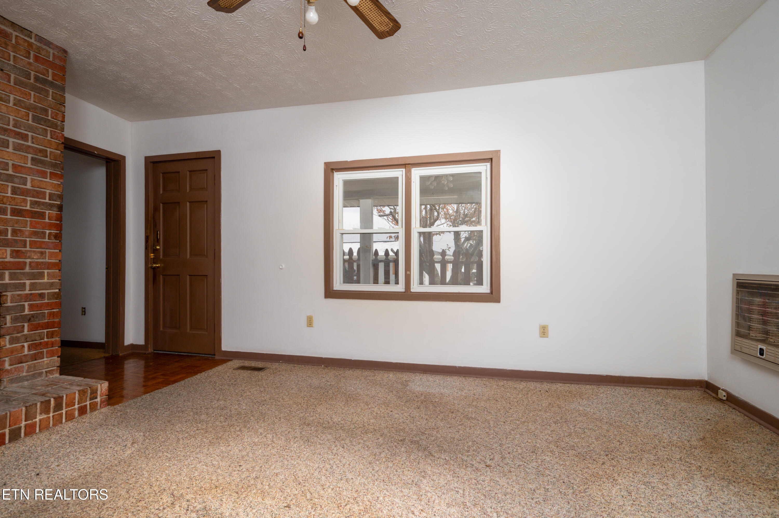 2424 Idle Hour Road Kingsport, TN 37660 - Photo 4 of 34 Idle Hour-28