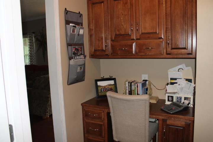 534 Autumn Ridge Lane Lafayette, TN 37083 - Photo 4 of 16 Gallery Image 4
