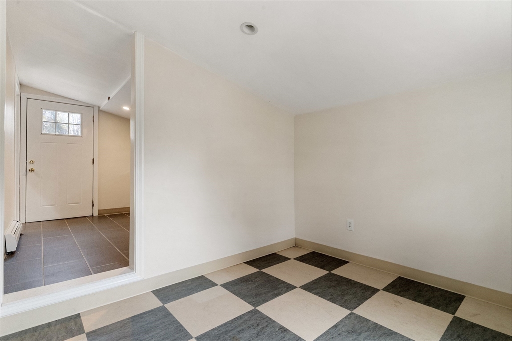 44 Dawes Road Brockton, MA 02301 - Photo 22 of 34