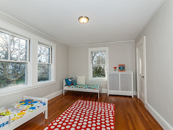 20 Crofton Road Newton, MA 02468 - Photo 10 of 22 Gallery Image 10