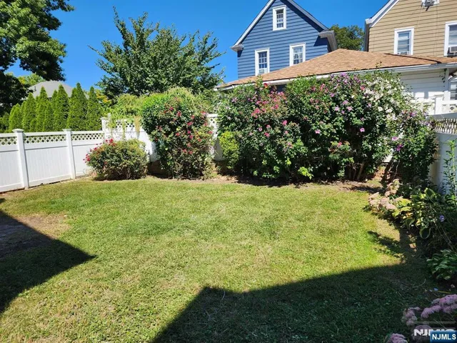 $3,000 | 91 Cutler Street, Unit 2/2, Clifton, NJ 07011