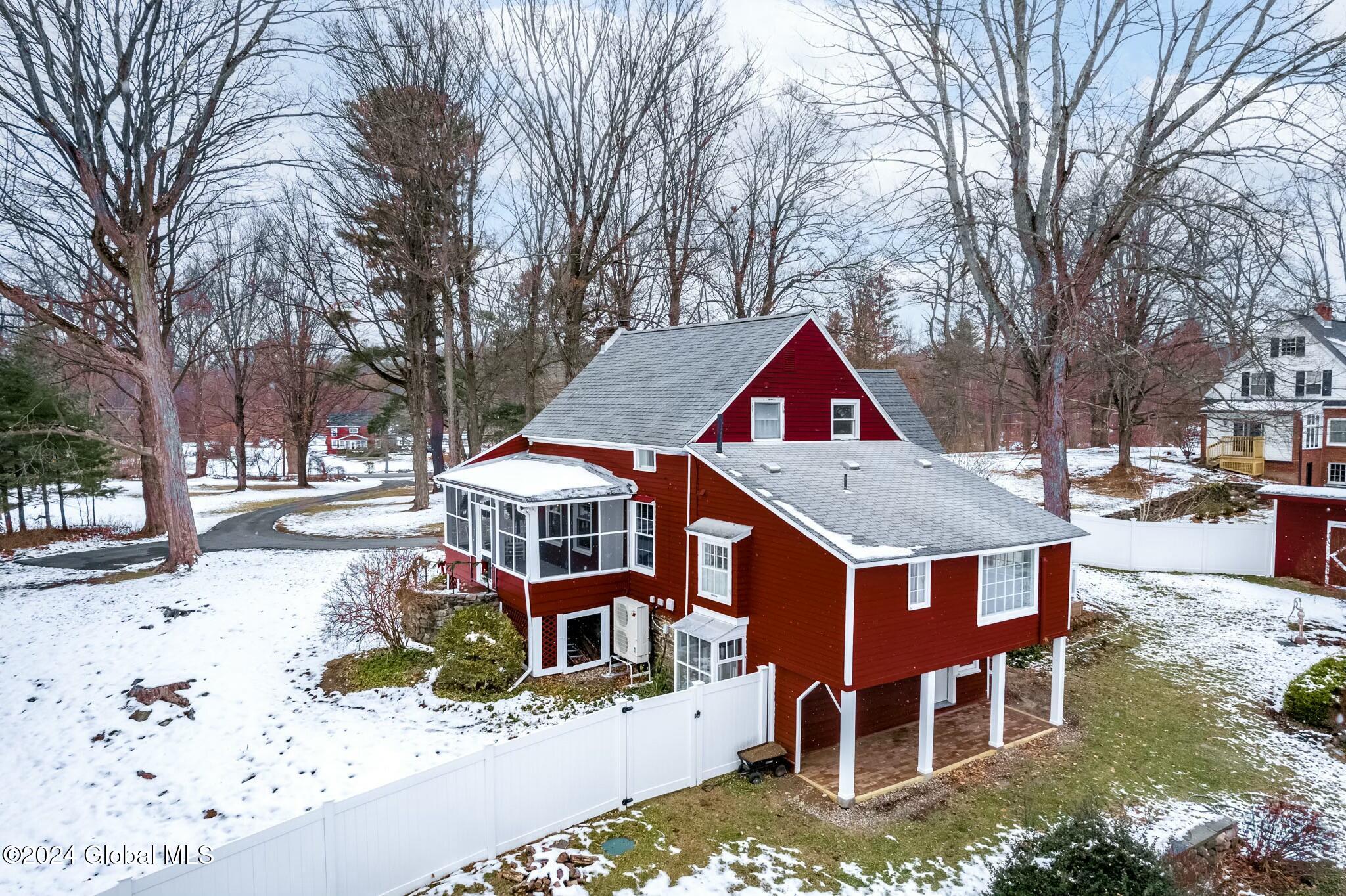 32 Spring Road Glenville, NY 12302 - Photo 58 of 92 tempImageUkfuFT