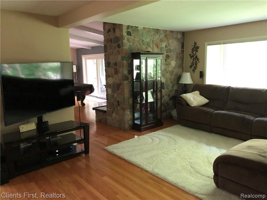 8175 Ridge Road North Canton, MI 48187 - Photo 34 of 70 inside - Family Room 2.jpg