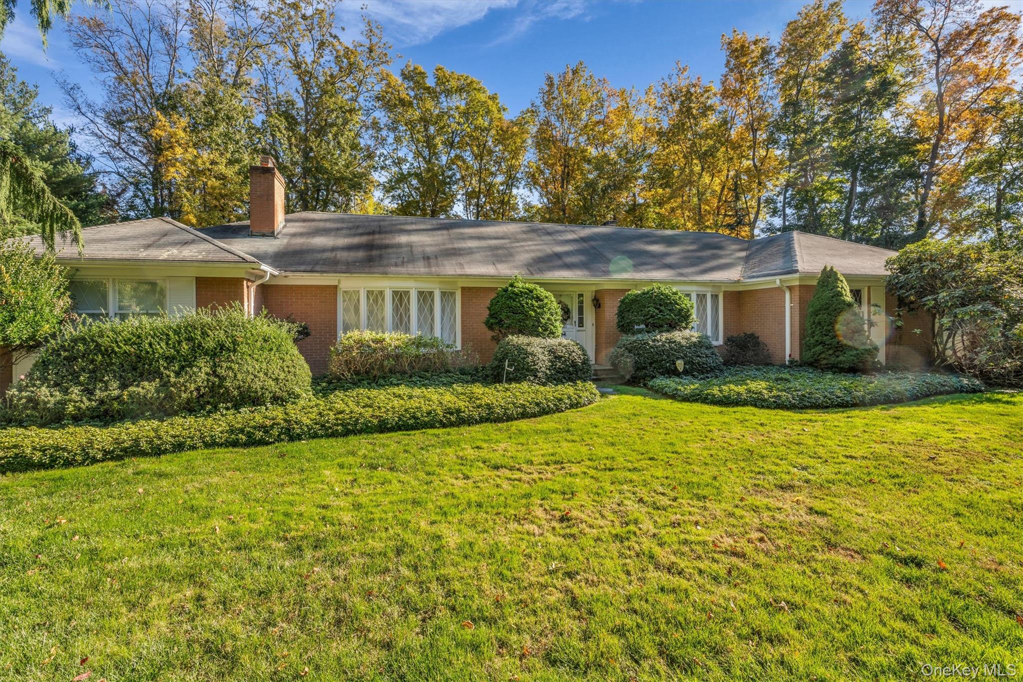 133 Old Field Road Setauket, NY 11733 - Photo 2 of 29