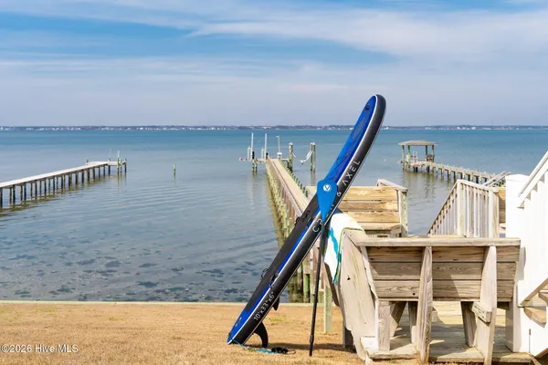 $1,375,000 | 1810 Emerald Drive, Emerald Isle, NC 28594