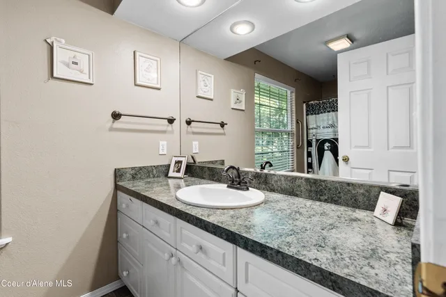 $1,295,000 | 7535 North Mt Carrol Street, Dalton Gardens, ID 83815