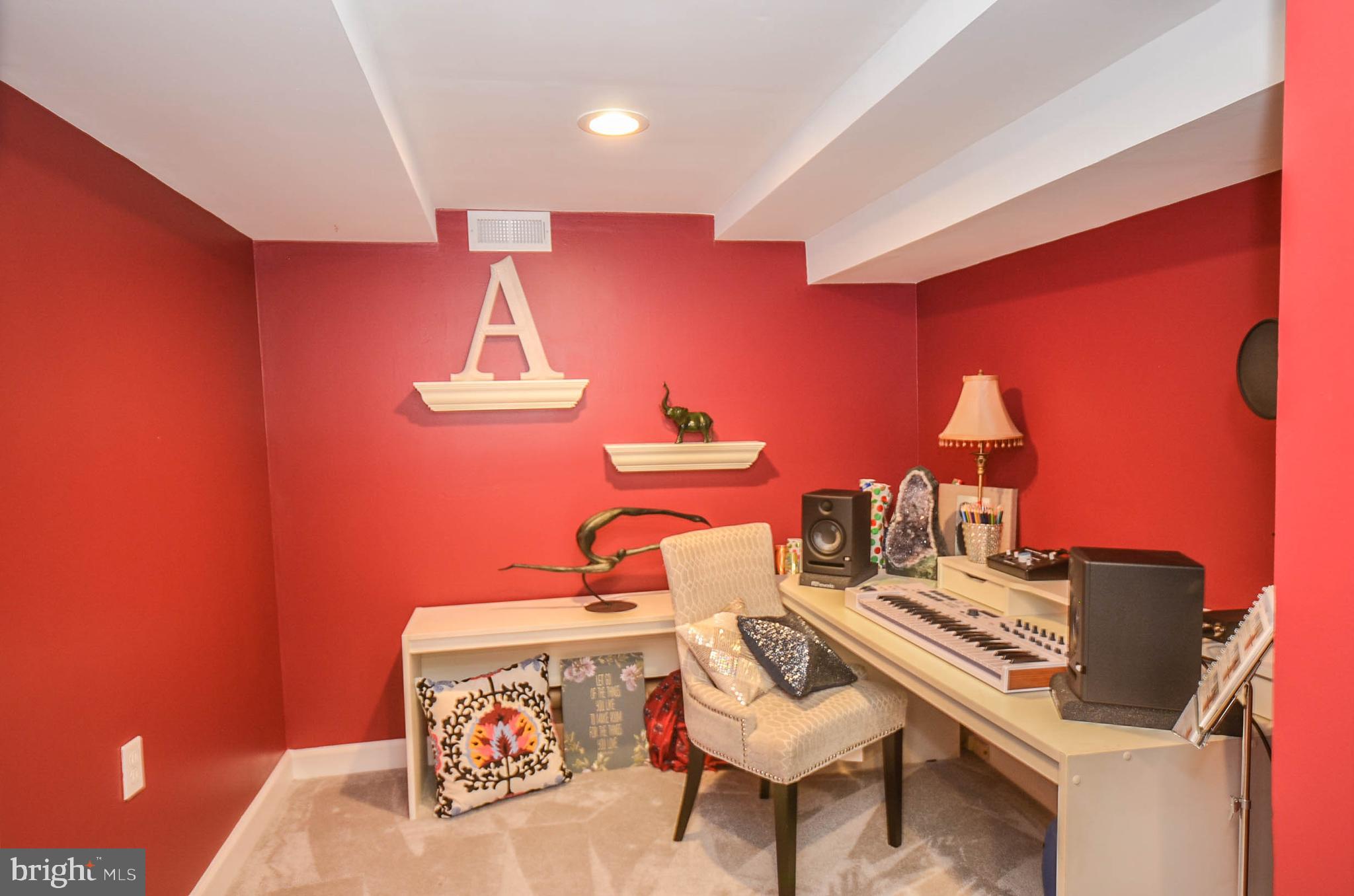 9912 Capitol View Avenue Silver Spring, MD 20910 - Photo 22 of 35 Gallery Image 22